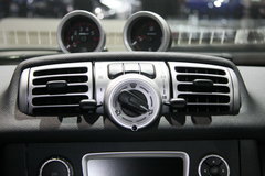 2011款 1.0L AMT 硬顶标准版