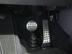 2011款 1.0L AMT 硬顶标准版
