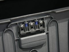 2011款 1.0L AMT 硬顶标准版
