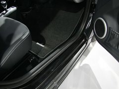 2011款 1.0L AMT 硬顶标准版