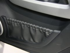 2011款 1.0L AMT 硬顶标准版