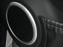 2011款 1.0L AMT 硬顶标准版