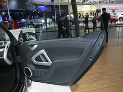 2011款 1.0L AMT 硬顶标准版