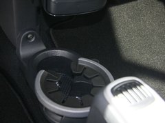 2011款 1.0L AMT 硬顶标准版