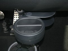2011款 1.0L AMT 硬顶标准版