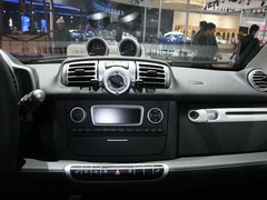 2011款 1.0L AMT 硬顶标准版