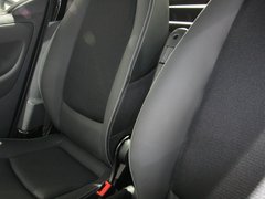 2011款 1.0L AMT 硬顶标准版