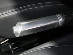 2011款 1.0L AMT 硬顶标准版