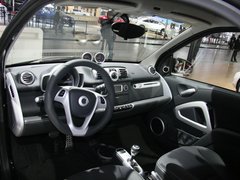 2011款 1.0L AMT 硬顶标准版