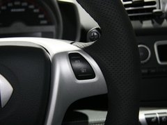 2011款 1.0L AMT 硬顶标准版