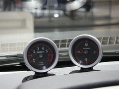 2011款 1.0L AMT 硬顶标准版