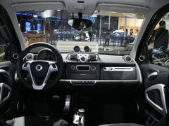 2011款 1.0L AMT 硬顶标准版