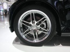 2011款 1.0L AMT 硬顶标准版