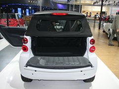 2011款 1.0L AMT 硬顶标准版