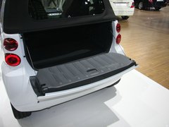 2011款 1.0L AMT 硬顶标准版