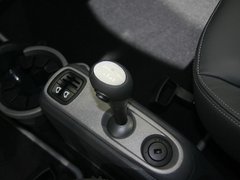 2011款 1.0L AMT 硬顶标准版