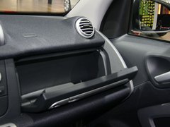 2011款 1.0L AMT 硬顶标准版