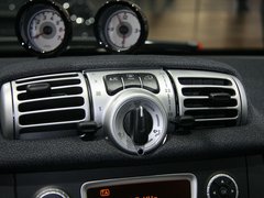 2011款 1.0L AMT 硬顶标准版