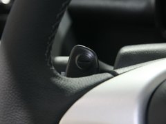 2011款 1.0L AMT 硬顶标准版