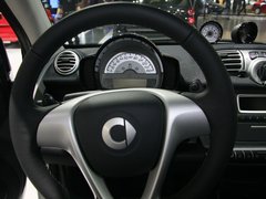 2011款 1.0L AMT 硬顶标准版