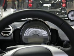 2011款 1.0L AMT 硬顶标准版