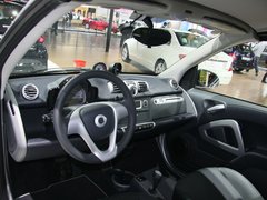 2011款 1.0L AMT 硬顶标准版