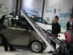 2011款 1.0L AMT 硬顶标准版