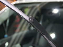2011款 1.0L AMT 硬顶标准版