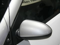 2011款 1.0L AMT 硬顶标准版