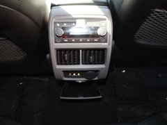 2011款 3.0 自动 舒适型 5座