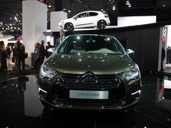 2012款 1.6T 自动 雅致版
