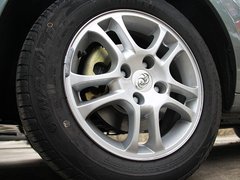 2011款 1.6L 自动 尊雅型