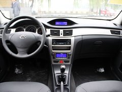 2011款 1.6L 自动 尊雅型