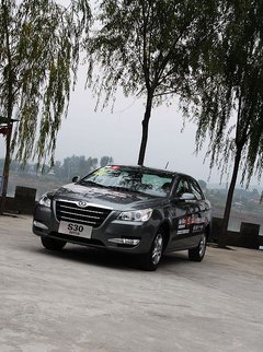 2011款 1.6L 自动 尊雅型