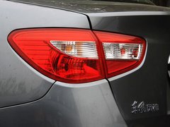 2011款 1.6L 自动 尊雅型