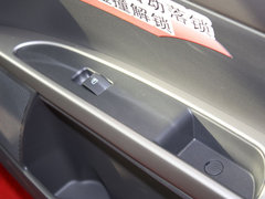 2011款 1.6L 自动 尊雅型