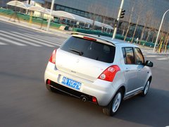 2011款 1.3L 自动 时尚版