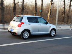 2011款 1.3L 自动 时尚版