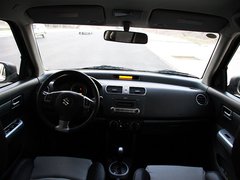 2011款 1.3L 自动 时尚版