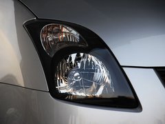2011款 1.3L 自动 时尚版