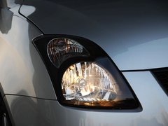 2011款 1.3L 自动 时尚版