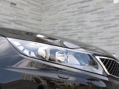 2011款 2.4L 自动 Premium