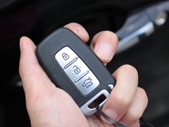 2011款 2.4L 自动 Premium