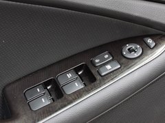 2011款 2.4L 自动 Premium