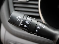 2011款 2.4L 自动 Premium