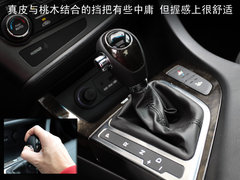2011款 2.4L 自动 Premium