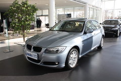 2011款 320i 2.0L 自动时尚型