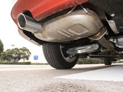 2011款 120i 2.0L 双门轿跑车