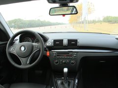 2011款 120i 2.0L 双门轿跑车