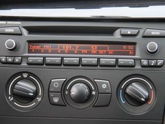 2011款 120i 2.0L 双门轿跑车